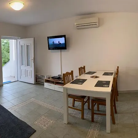 Neti Apartment *